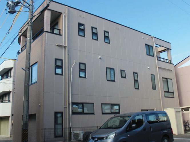 知立市幸町　O様邸｜外壁：ベージュ/ブラウン系
