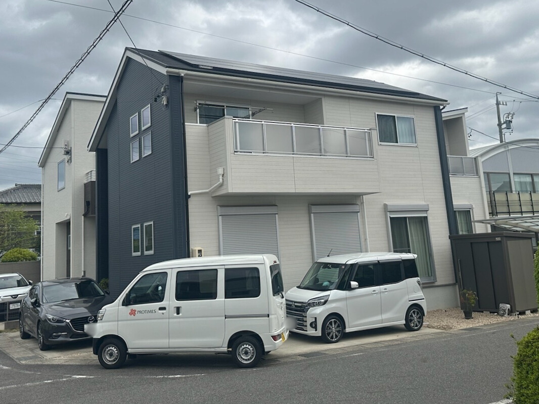 豊田市高美町　S様邸｜屋根：ブルー系　外壁：ホワイト/グレー系